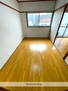 メゾンYD【3階】の居間