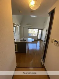 シーラカンスKANDY【605号室】の内装