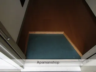 コーポ葉山【203号室】の玄関