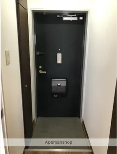 フレール花山手【203号室】の玄関