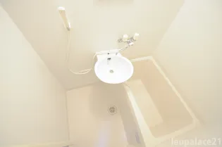 レオパレスラビホワ23【301号室】の風呂