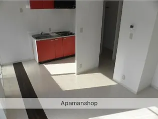 ダイナーズ鶴島【301号室】の居間