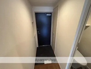 アンベール鶴島【202号室】の玄関