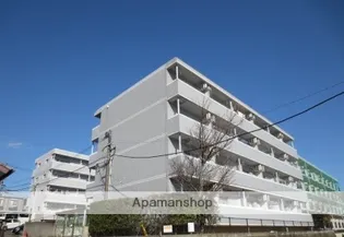 レジデンス学園B棟【106号室】の外観