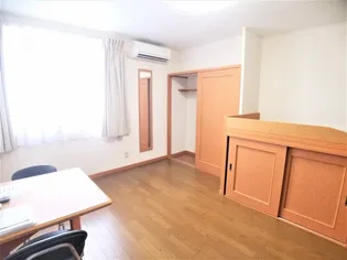 レオパレス火切塚【101号室】の居間