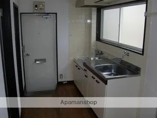 シャトレ5【202号室】の玄関