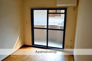 コスタ吉村【315号室】の居間