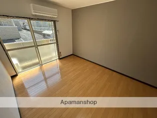 シェーンブルン【1階】の内装