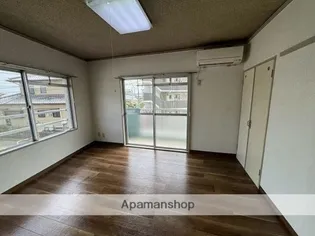 メモリーハウス【202号室】の居間