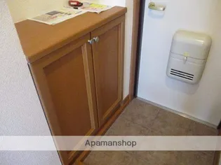 ファミリアODO【3階】の玄関