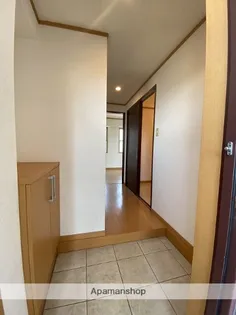 YKビレッジ恒久【201号室】の玄関