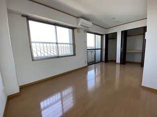 YKビレッジ恒久【303号室】の居間