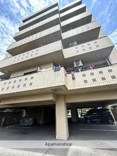 クレストコートの画像