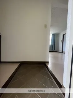 オーシャンヒル【A201号室】の玄関