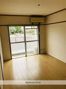 マンション大西Ⅱ【202号室】の居間