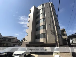グランパルク梓館【4階】の外観