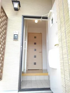 シャロームⅠ【1階】の玄関