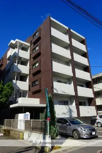 HAPPINESS【1階】の外観