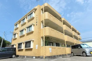 ハイツ飯田【102号室】の外観