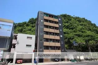 ロイヤルハイツ城山【6階】の外観