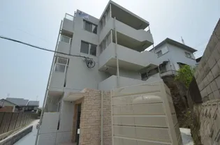 ラ・フォーレ郡元【3階】の外観