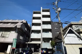 LE CHAT NOIR【3階】の外観