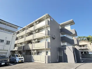 ブルフェヒルズ上竜尾【4階】の外観