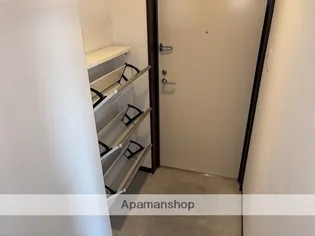 カレン照国【501号室】の玄関