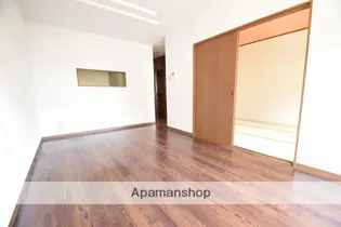 A Fプリベール【102号室】の居間