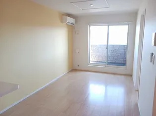 サンクレール【2階】の居間