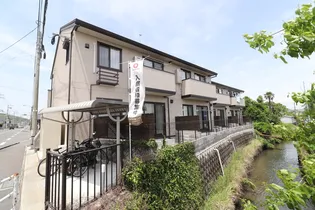 ソフィアこまち【2階】の外観