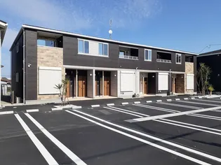 ハクナ・マタタB【2階】の外観