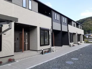 リュミエール ドゥース Ⅱ【1階】の外観