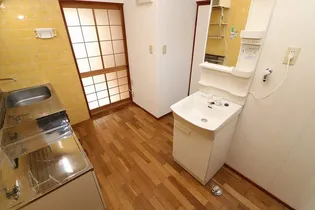 ハイツ花岡【2階】の内装