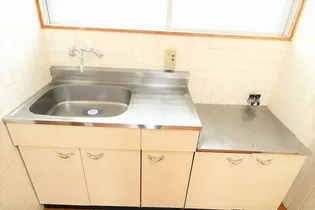 西原台ハイツ【1階】の内装