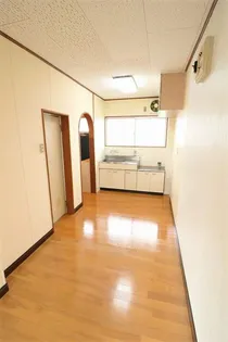 西原台ハイツ【1階】の内装