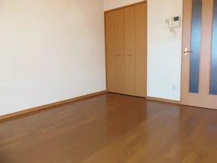 ライオネス【1階】の内装