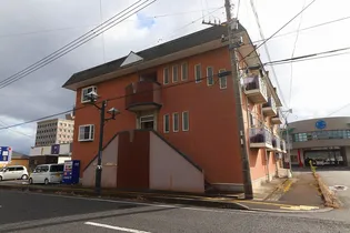 ライオネス【2階】の外観