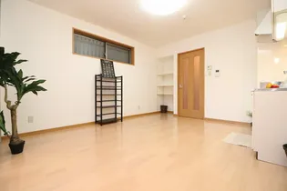 レクサス寿【3階】の内装