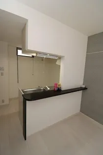 ロイヤルハイツ川西【2階】の内装