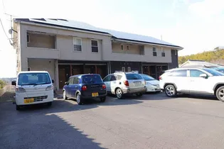 Y’Sコート参番館【2階】の外観