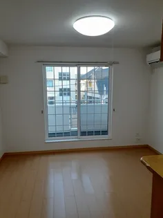 グランツ西原【2階】の居間