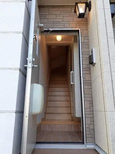 グランツ西原【2階】の玄関