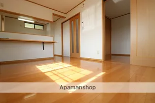 メープルタウン【1階】の居間