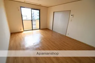 アークガーデンC棟【2階】の居間