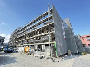 サラフォレスト中央【402号室】の外観