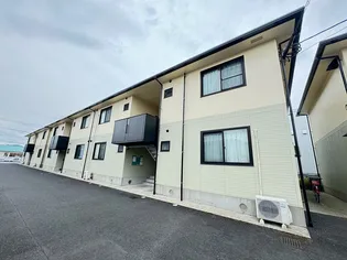 グランドールB棟【2階】の外観