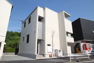 PRECIOUS COURTの画像