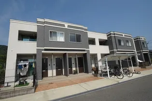 山口県下関市小月杉迫3【アパート】の外観