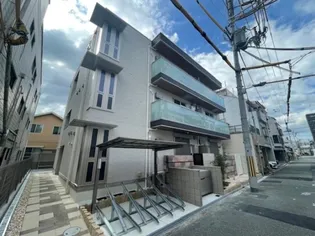 トリシア塚本の画像